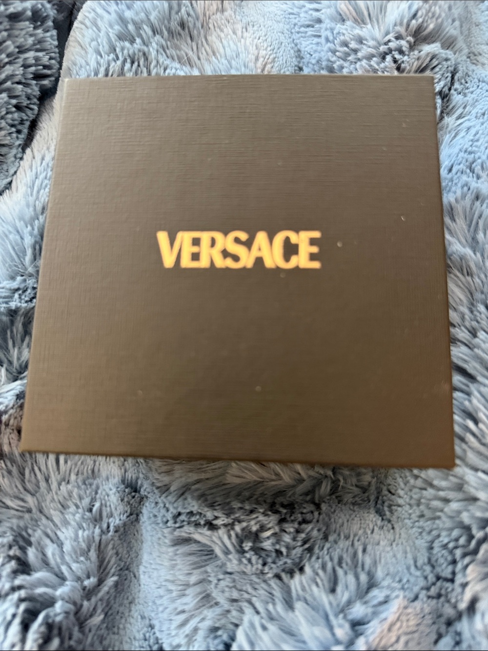 Versace Gold Medallion Lion Pendant Necklace authentic - Picture 2 of 2